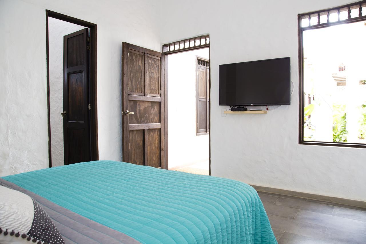 Hotel Mulato Ел Колехио Екстериор снимка