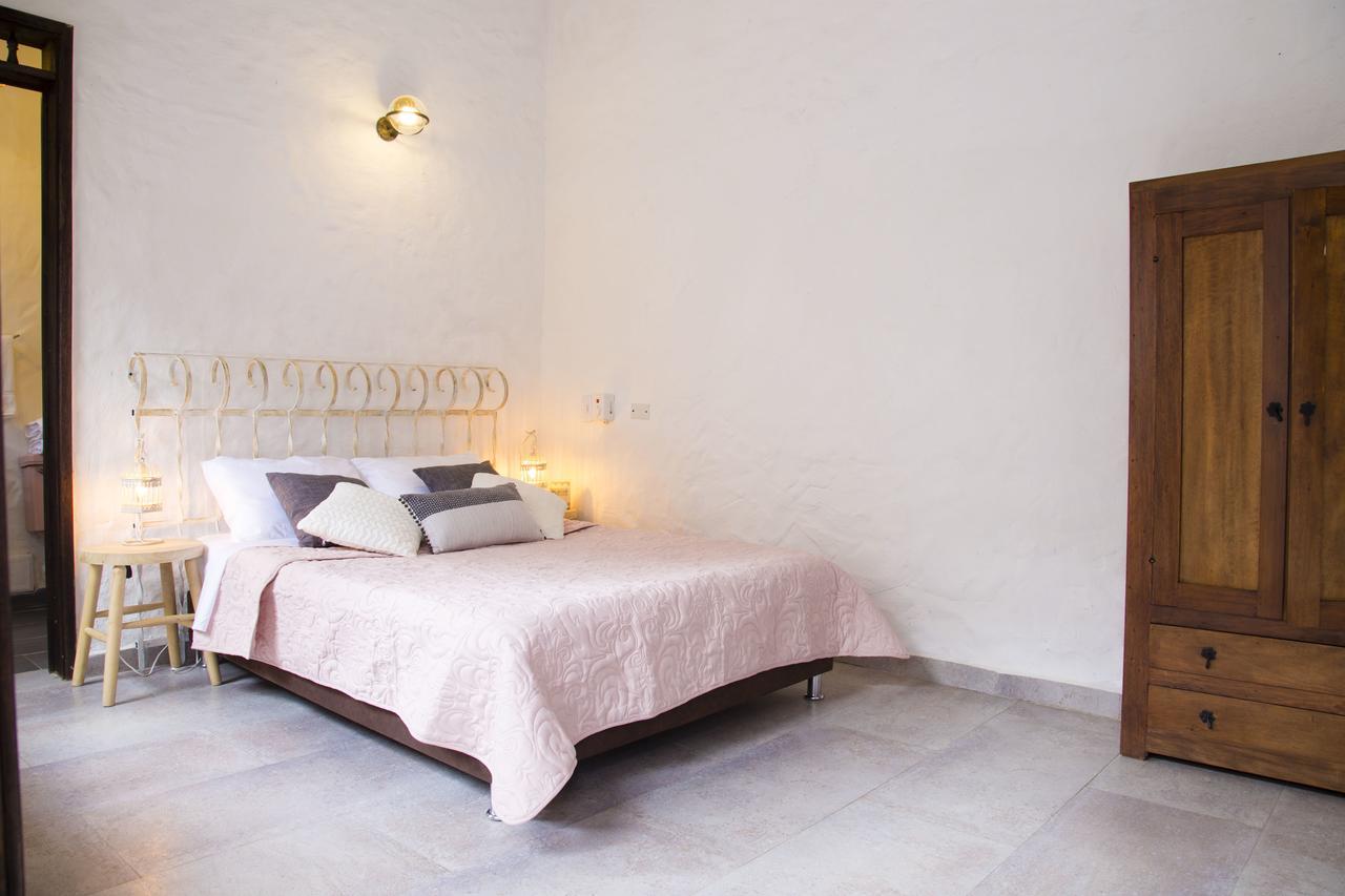 Hotel Mulato Ел Колехио Екстериор снимка